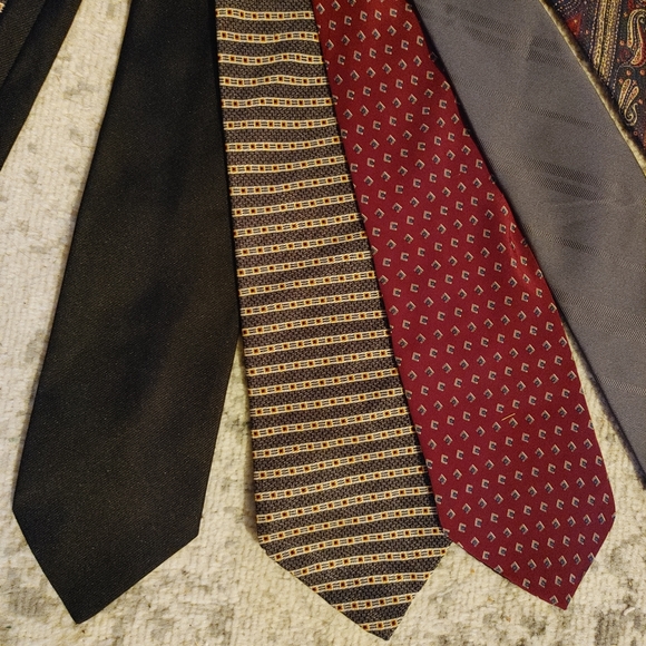 Men's Assorted Neckties - Picture 3 of 8